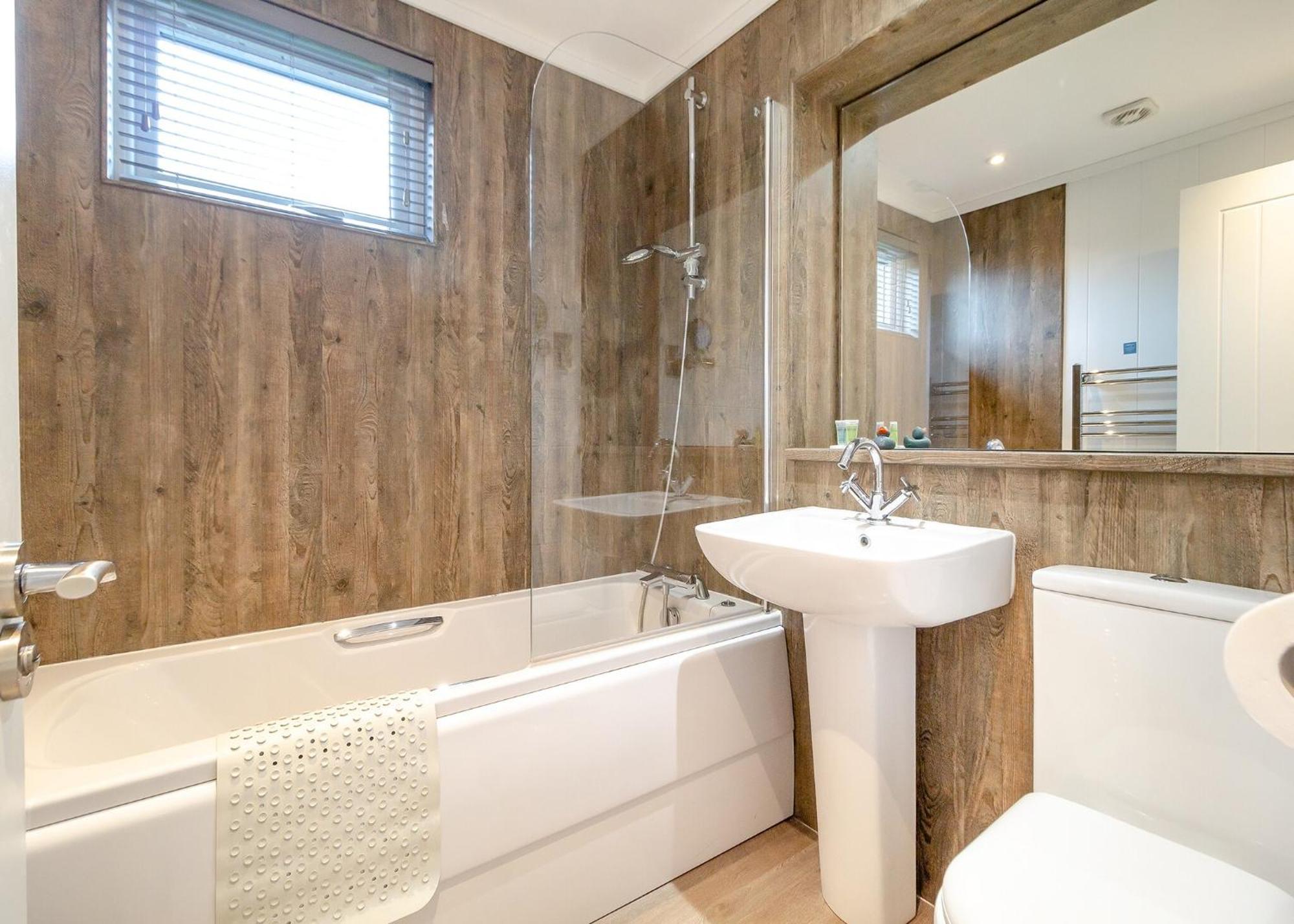 Norfolk Woods Resort&Spa Narborough  Rom bilde